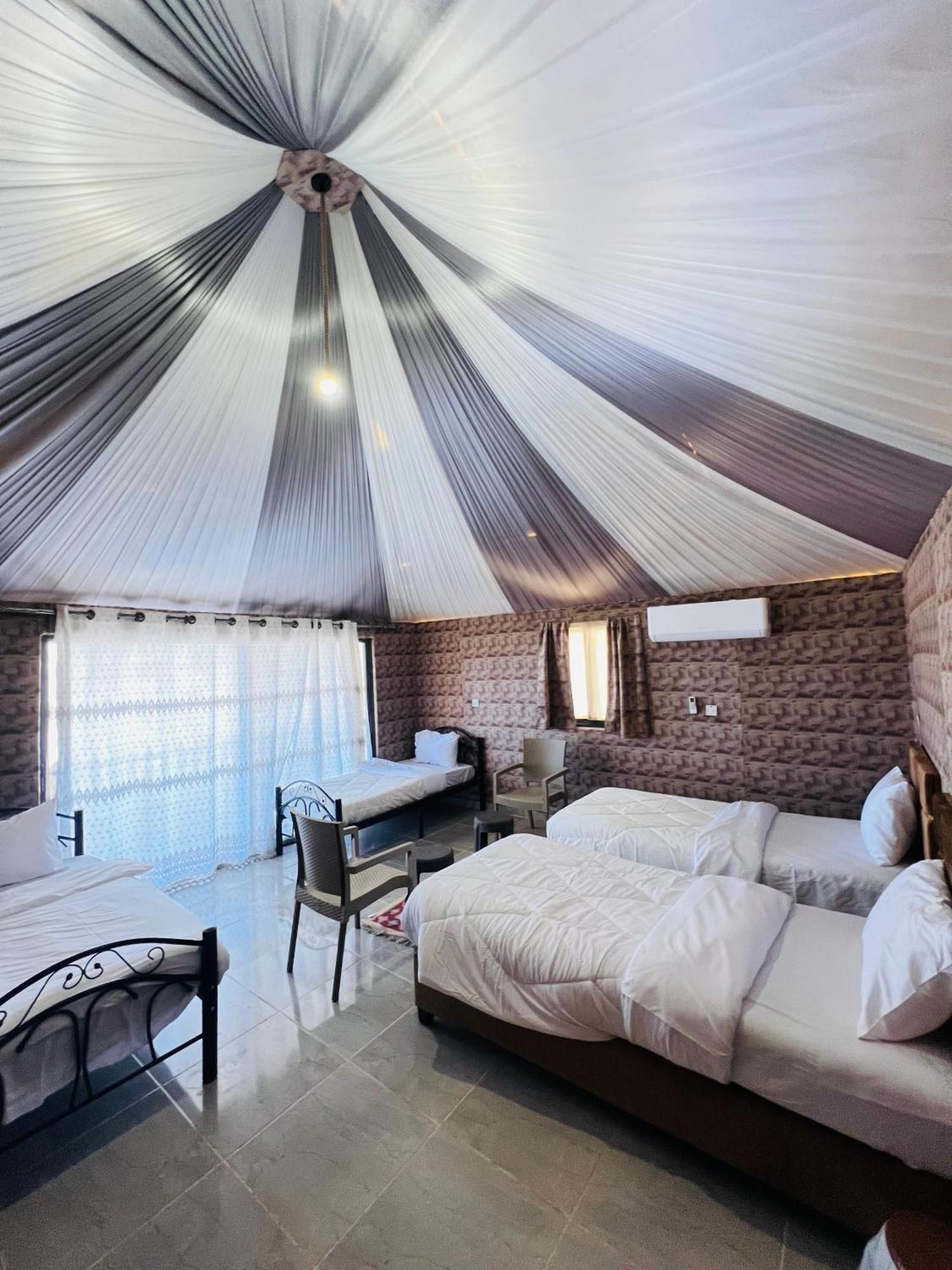 Abdullah Luxury Camp Lejlighed Wadi Rum Eksteriør billede
